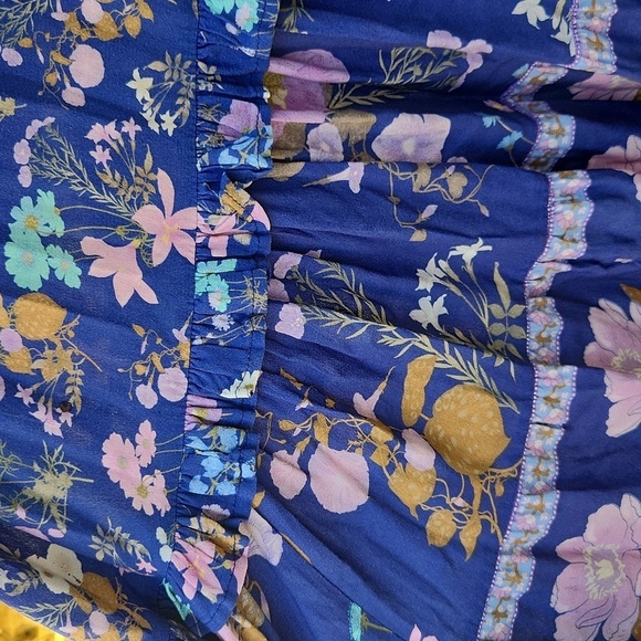 Spell & the Gypsy CollectiveWild Bloom Midi Dress extra small - Picture 7 of 11